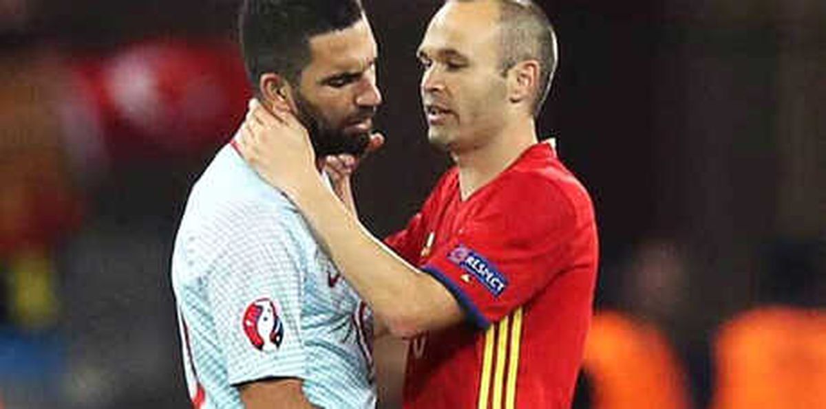 Arda Turan\'dan Inıesta\'ya Hüzünlü Veda Mesajı