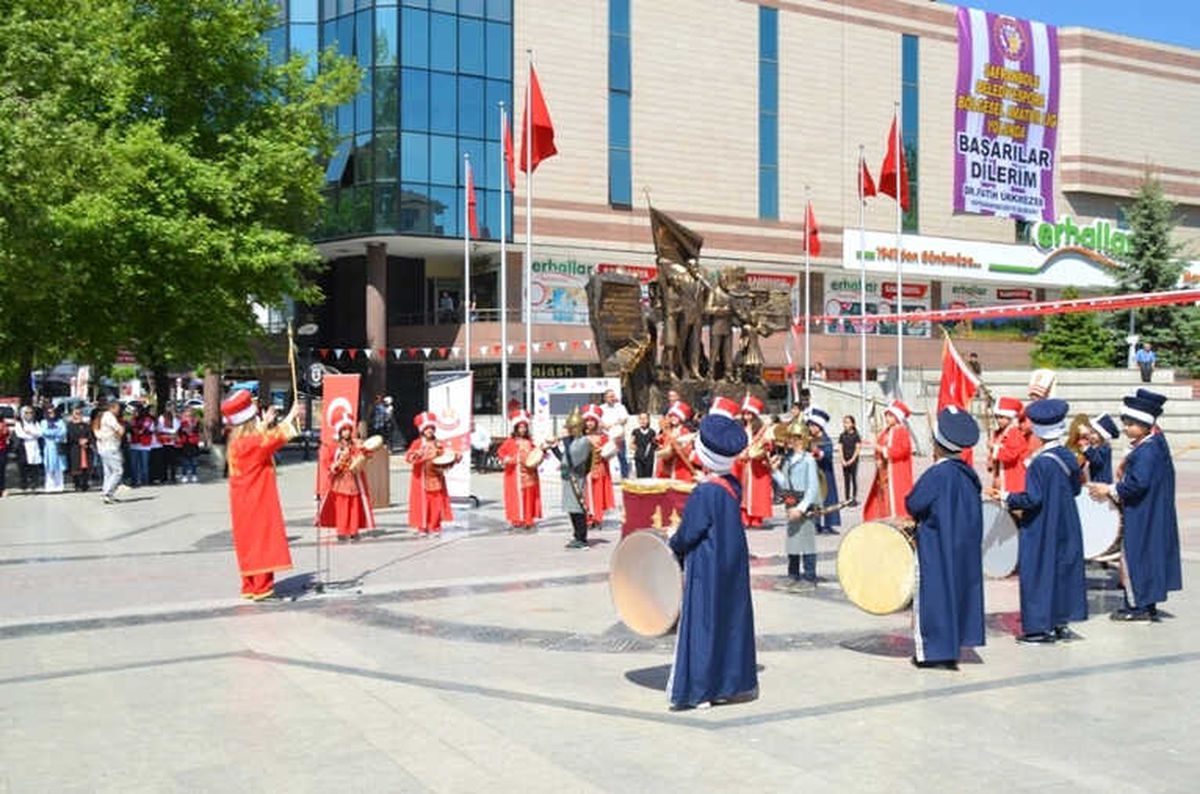 Çocuklardan Anlamlı Program