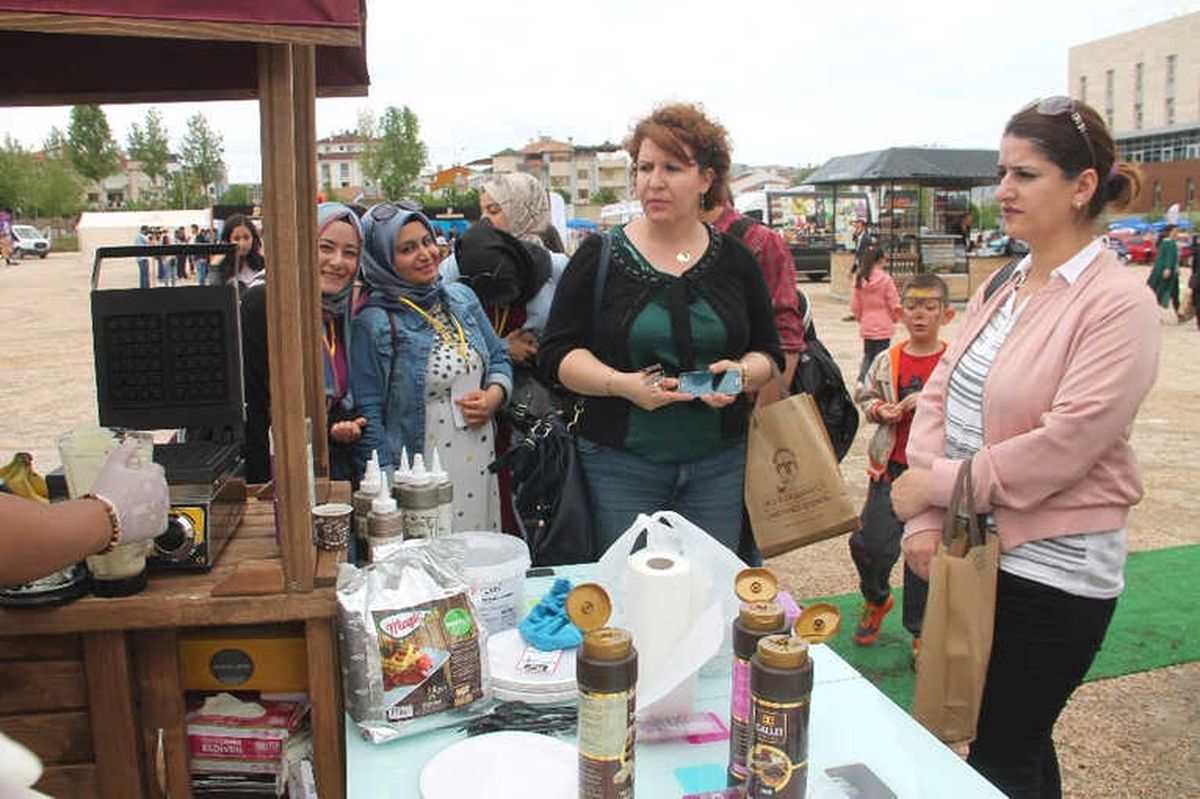 Elazığ\'da Kahve ve Çikolata Festivali Başladı