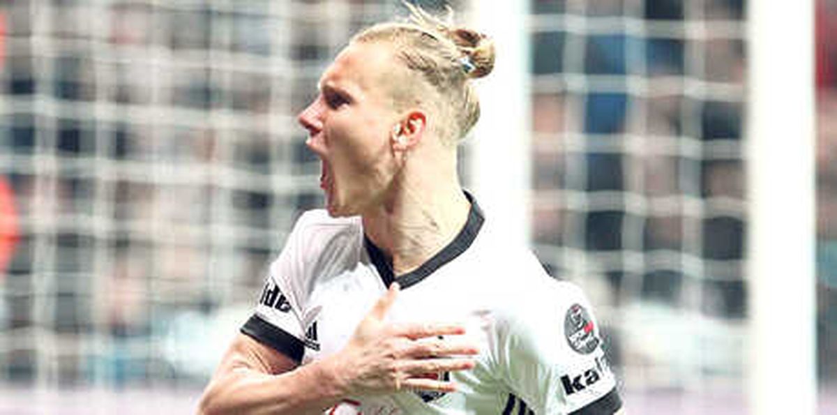 Gomis\'le Bir Hesabım Var!