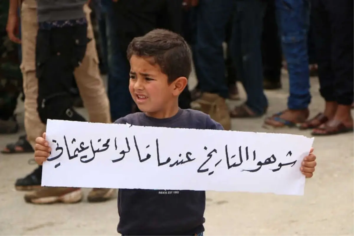 İdlib Halkından Türk Askerine Övgü: "Türkler İşgalci Diyen Tarihi Çarpıtıyor"