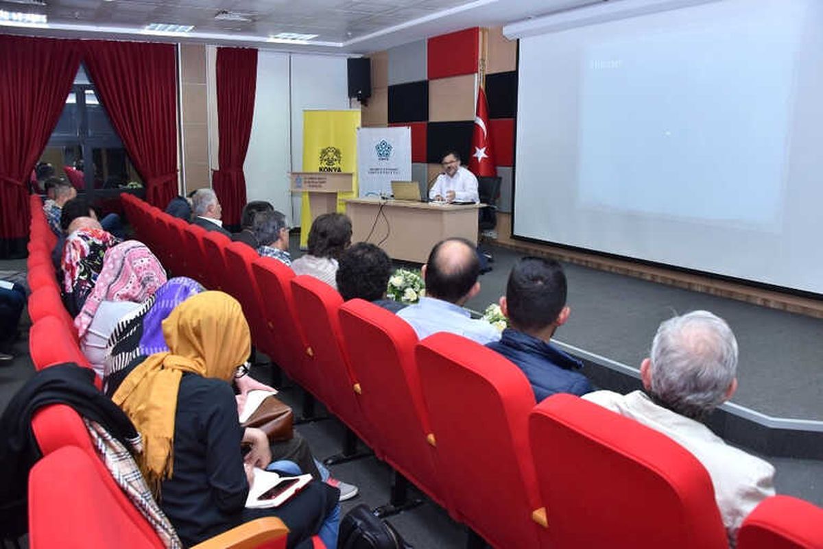 Konya\'da "Pir-i Türkistan Ahmet Yesevi" Konferansı