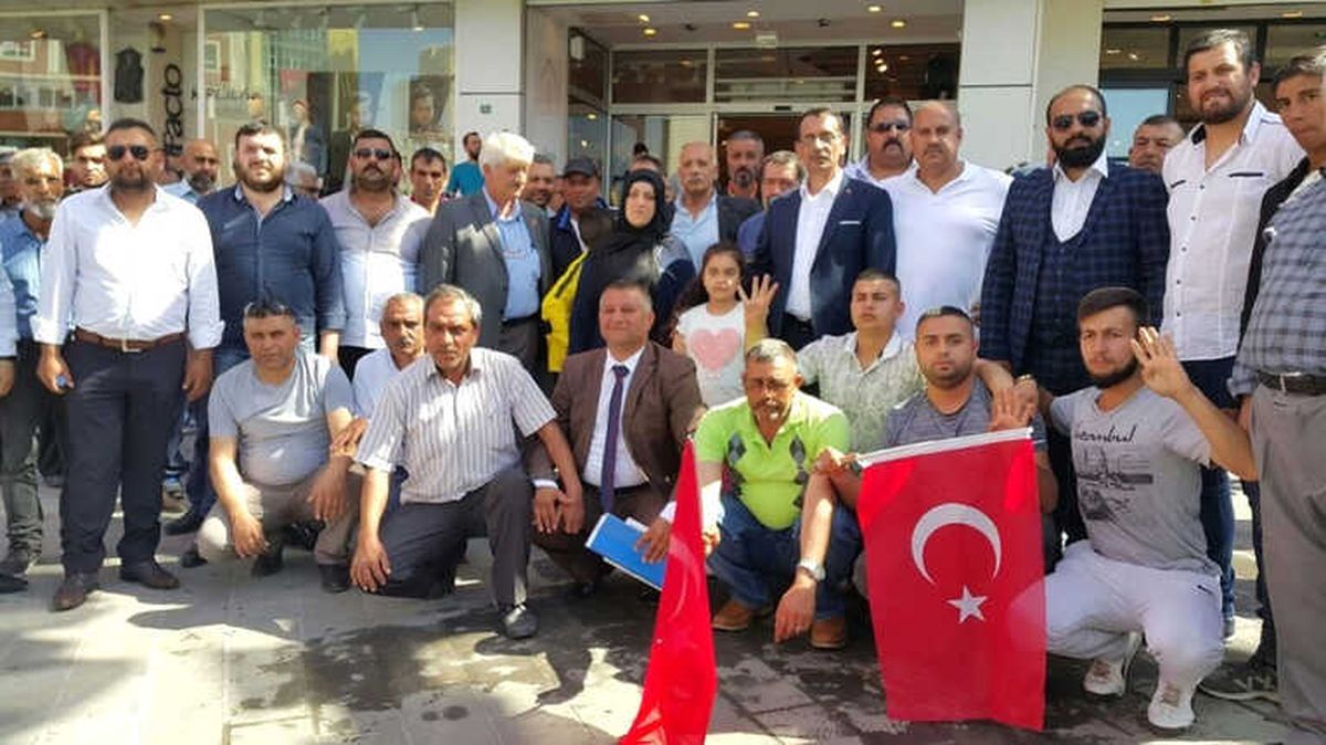 Roman Başkandan AK Parti\'ye Sazlı Sözlü Başvuru