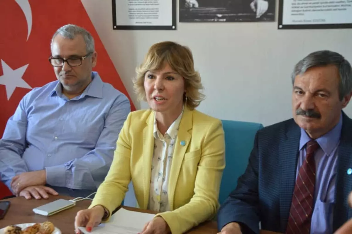 Söke İyi Parti İlçe Başkanı Şule Tuntaş Milletvekili Aday Adaylığını Açıkladı