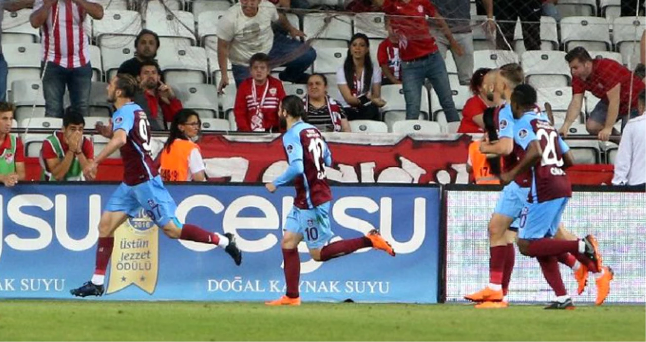 Trabzonspor, Antalyaspor\'u Deplasmanda Devirdi: 2-1