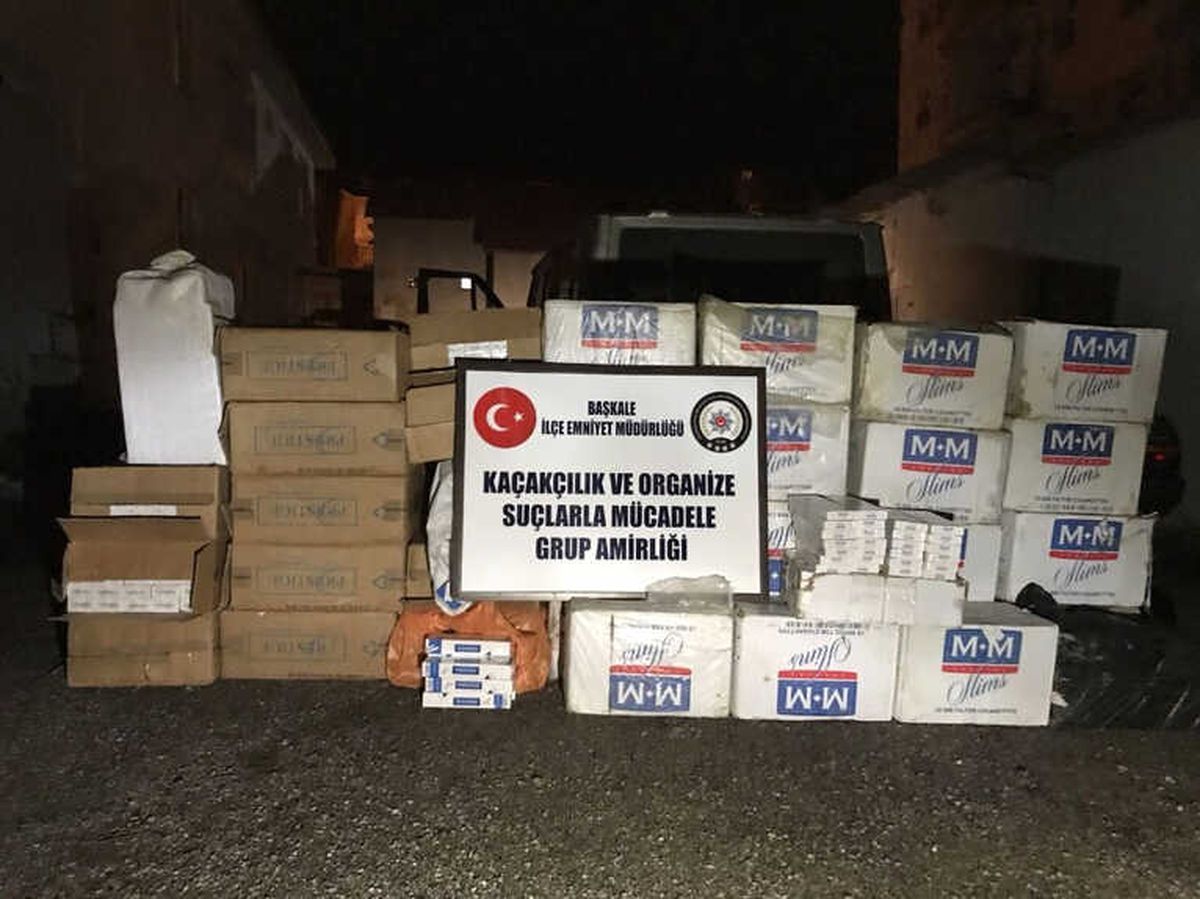 Van\'da 20 Bin Paket Kaçak Sigara Ele Geçirildi