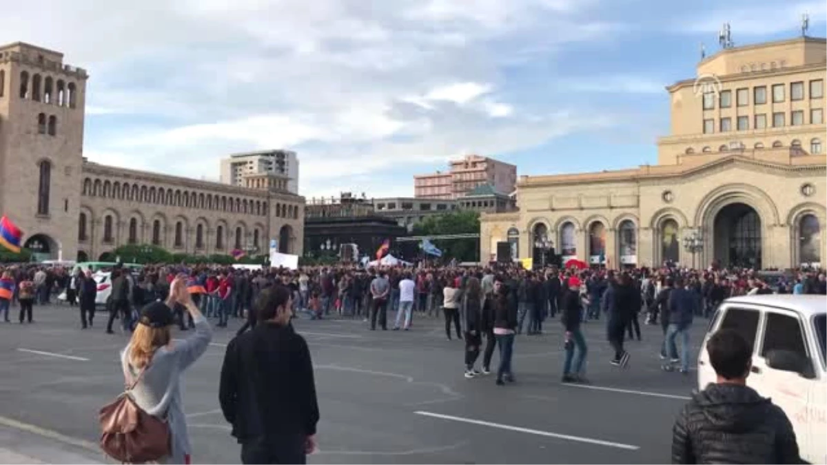 Ermenistan\'da Protesto Gösterileri (2)