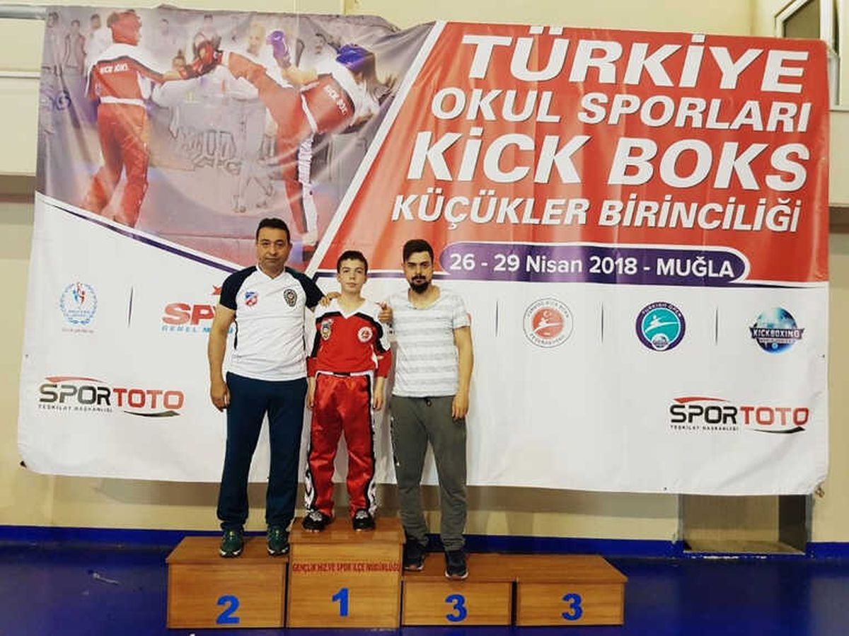 Kick Boksta Şampiyon Kırıkkale\'den