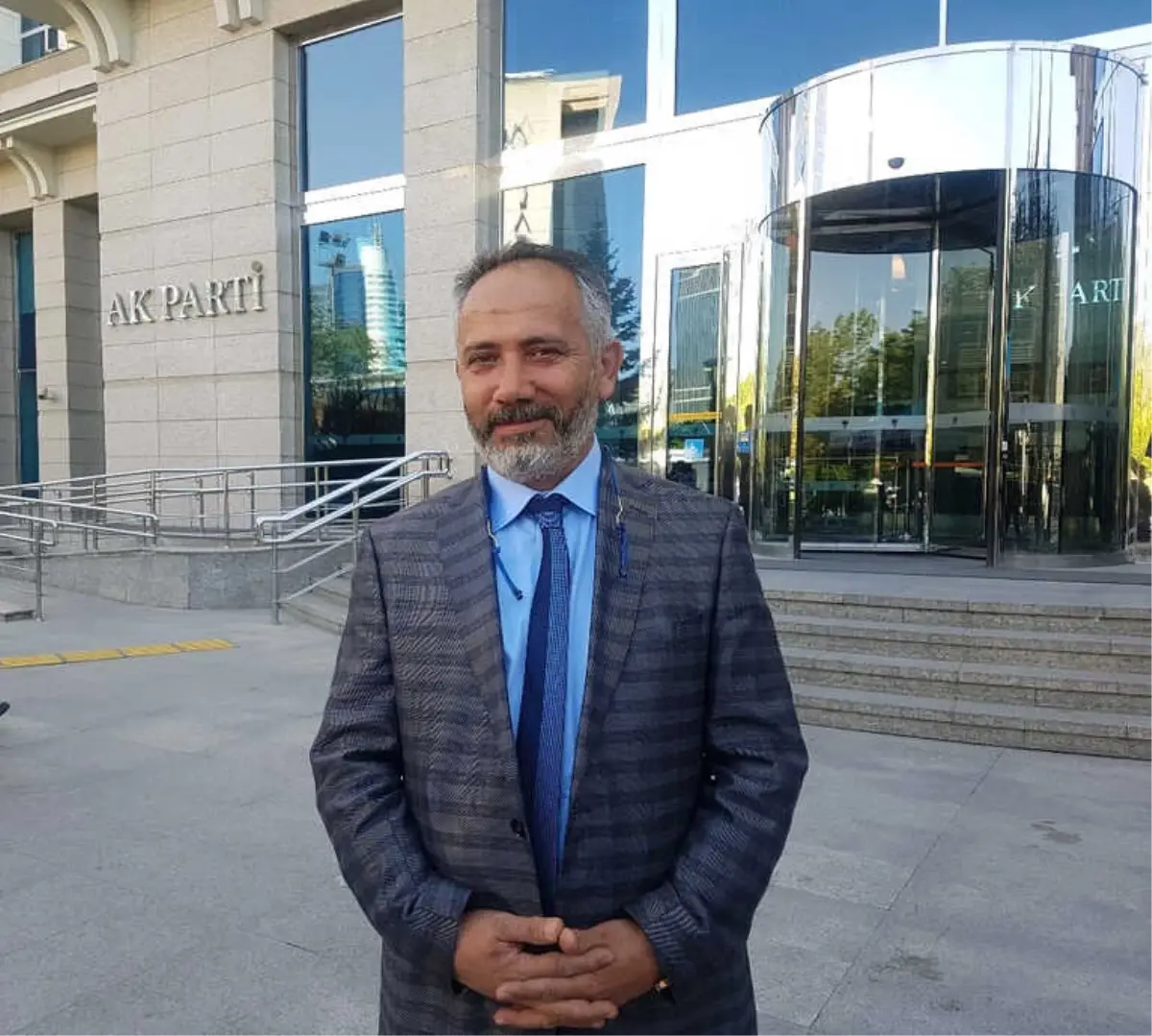 Latif Şimşek AK Parti\'ye Adaylık Başvurusunda Bulundu