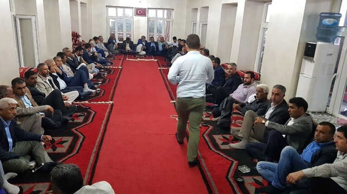 Muhtarlar, Kanaat Önderlerinden AK Parti\'ye Destek