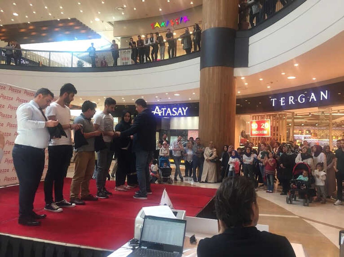 Piazza Avm\'nin Son Model Otomobili Talihlisini Buldu