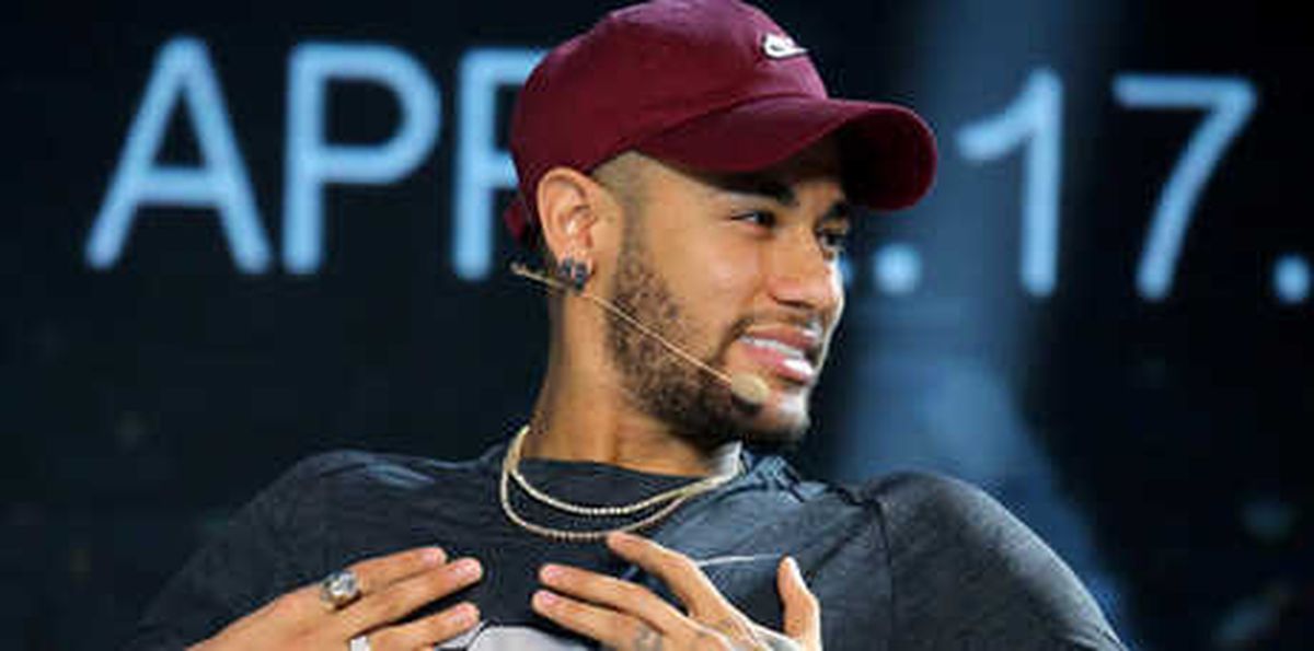 Psg Taraftarından Neymar\'a Tepkili!
