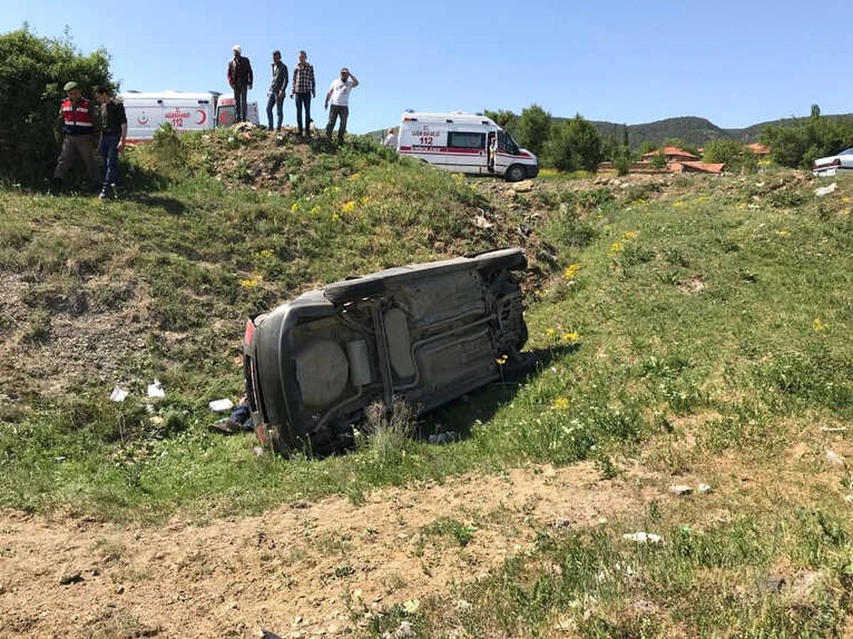 Tavşanlı\'da Trafik Kazası: 1 Ölü, 2 Yaralı