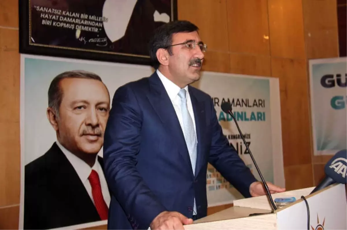 Ak Partili Yılmaz: "Ana Muhalefet Partisinin Genel Başkanı Aday Olmaya Cesaret Edemiyor"