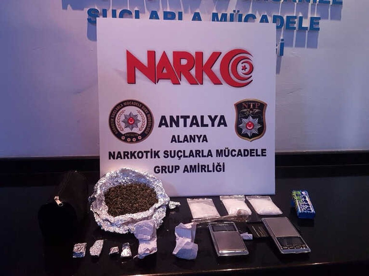 Alanya\'da Gözaltına Alınan 8 Torbacı Tutuklandı