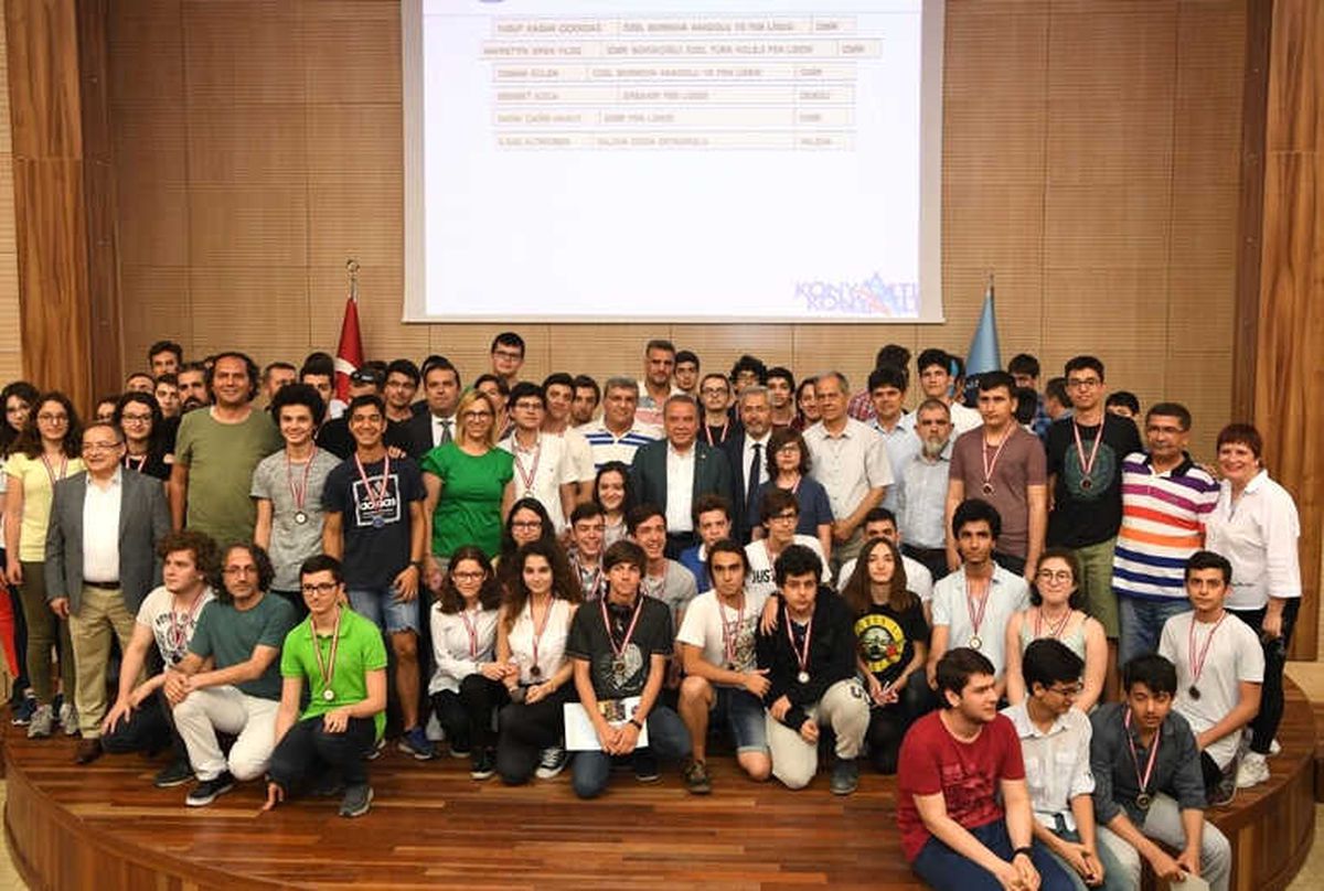 Başkan Böcek\'e Matematik Olimpiyatları Teşekkürü