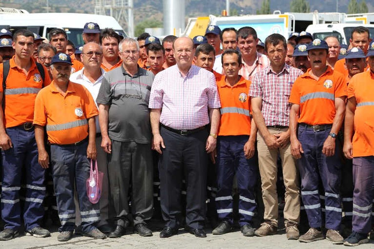 Başkan Özakcan\'ın 1 Mayıs İşçi Bayramı Mesajı