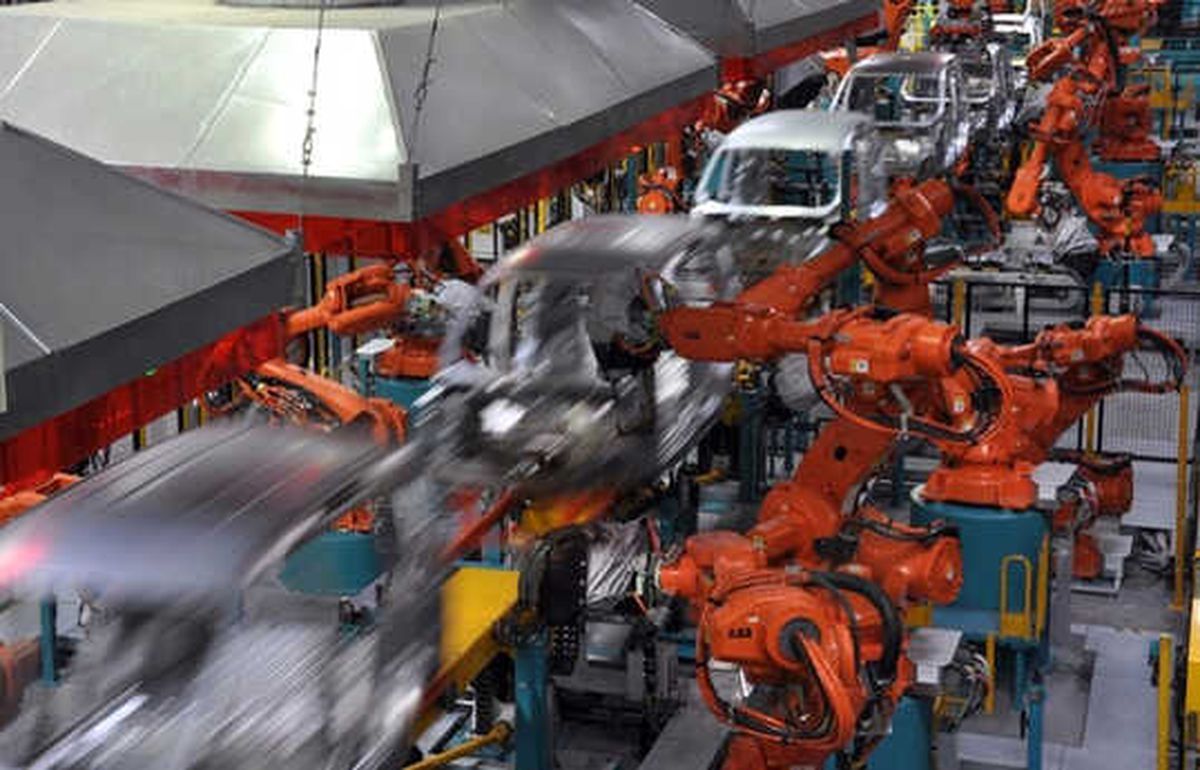 Bu Fabrika Robotunu Bile Kendi Üretiyor