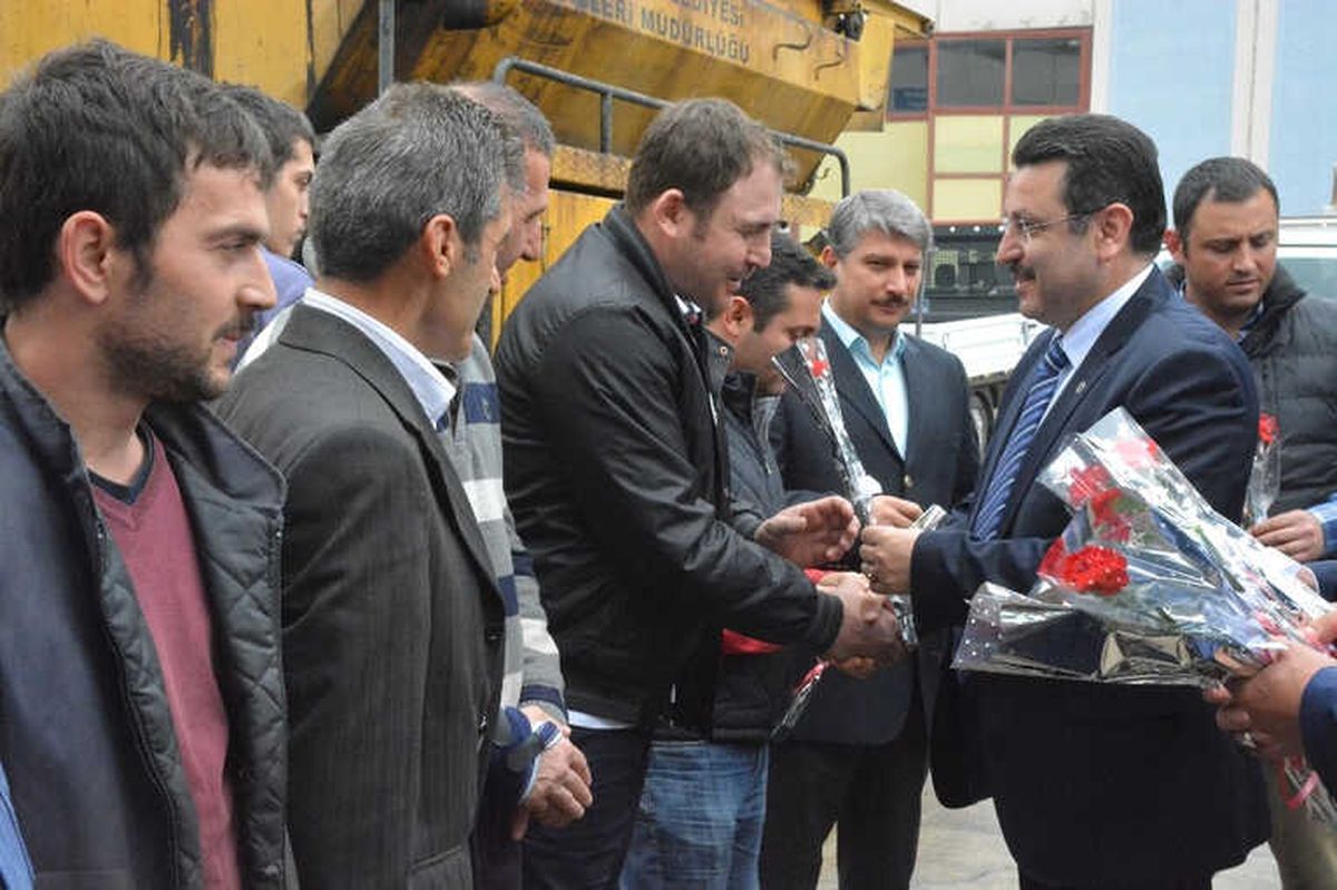 Genç, 1 Mayıs İşçi Bayramı\'nı Kutladı