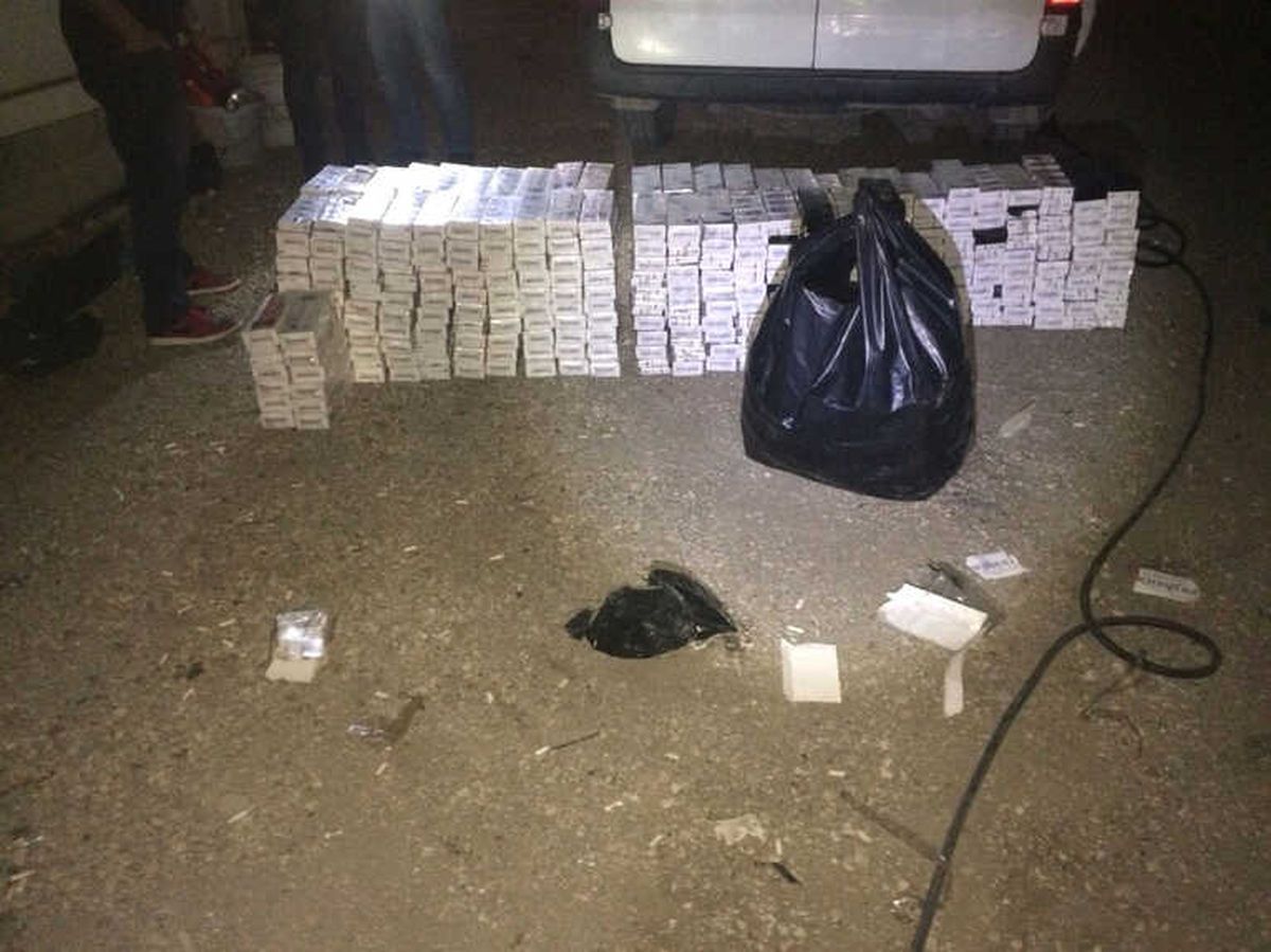 Kamyonun Lastiklerinden Binlerce Paket Kaçak Sigara Çıktı