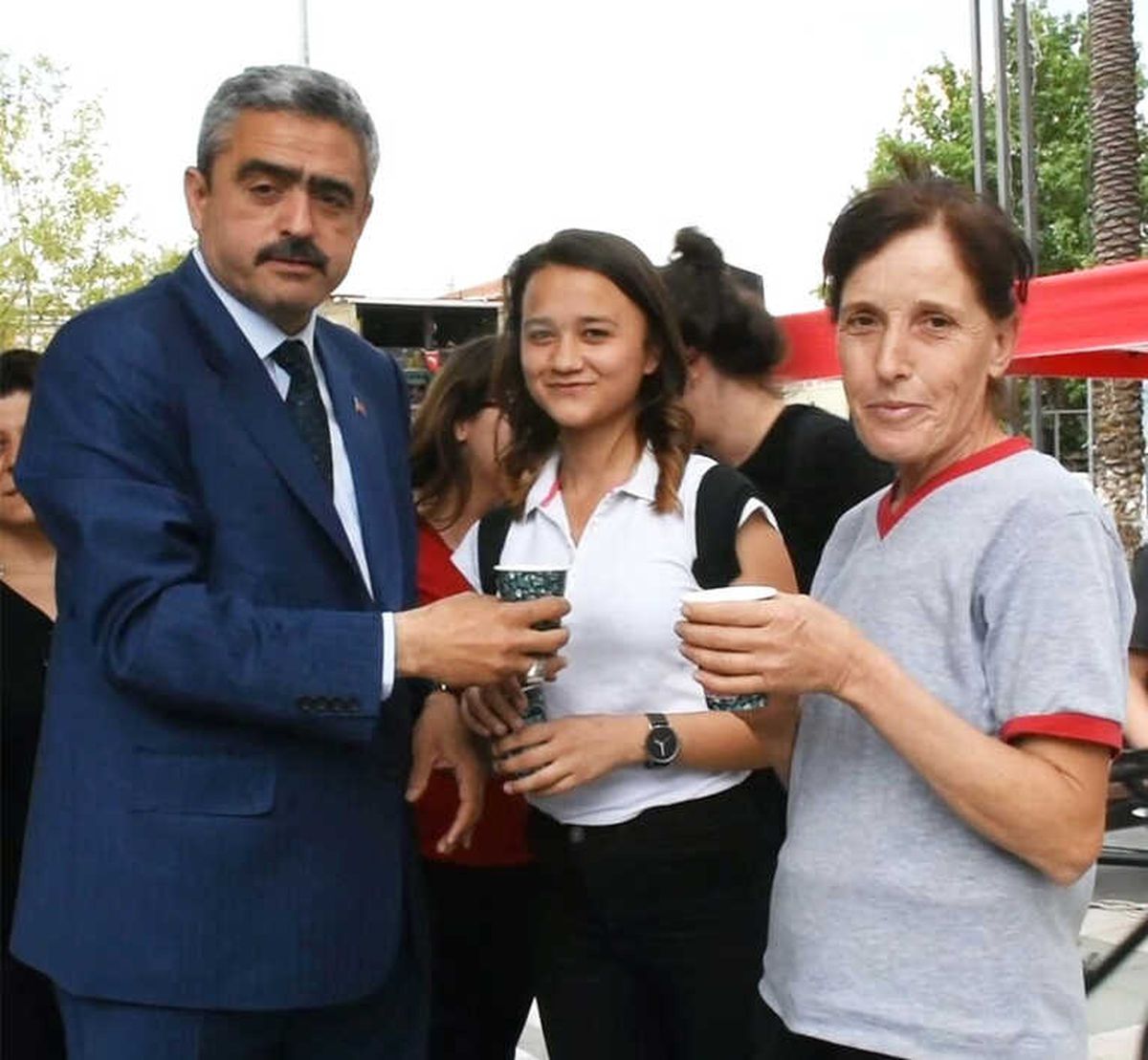 Nazilli\'de Kandil Şerbeti Geleneği Bozulmadı