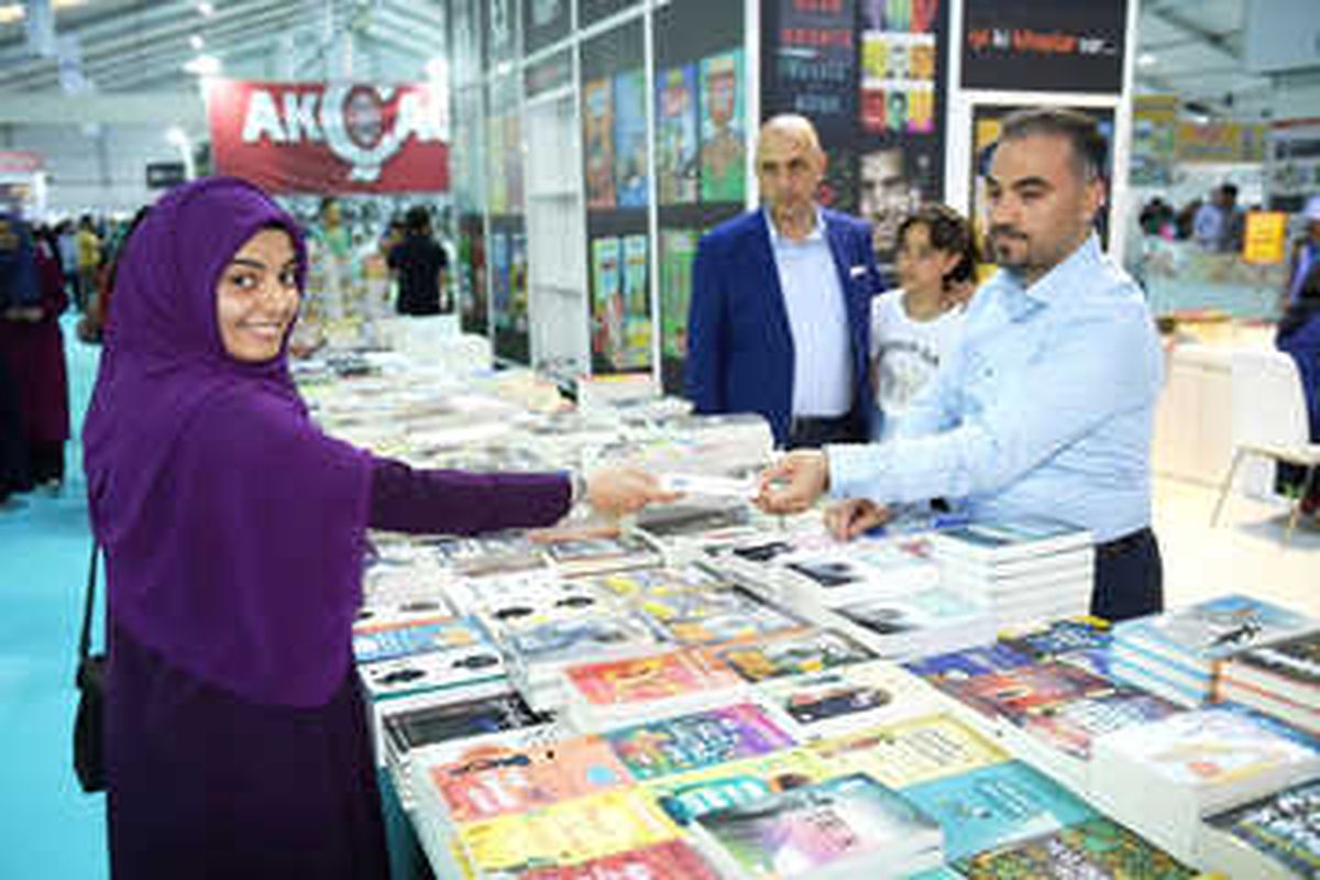 "Okumak İnsanı Yücelten Bir Eylemdir"