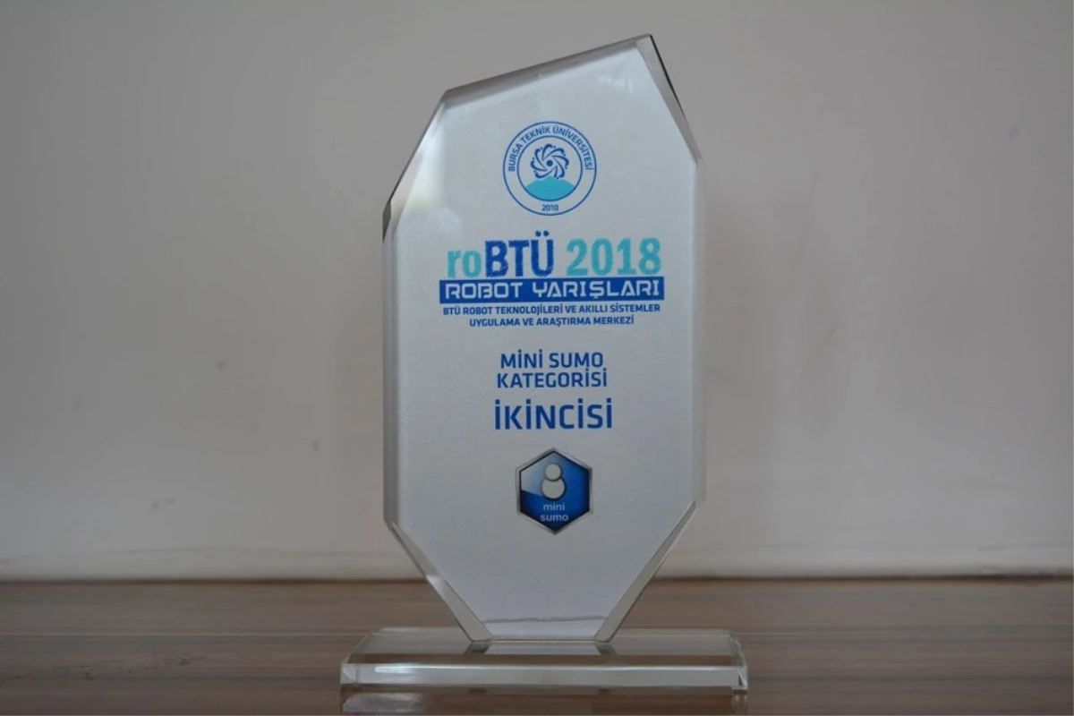 Osmaneli Çok Programlı Anadolu Lisesinin \'Robot\' Yarışması Başarısı