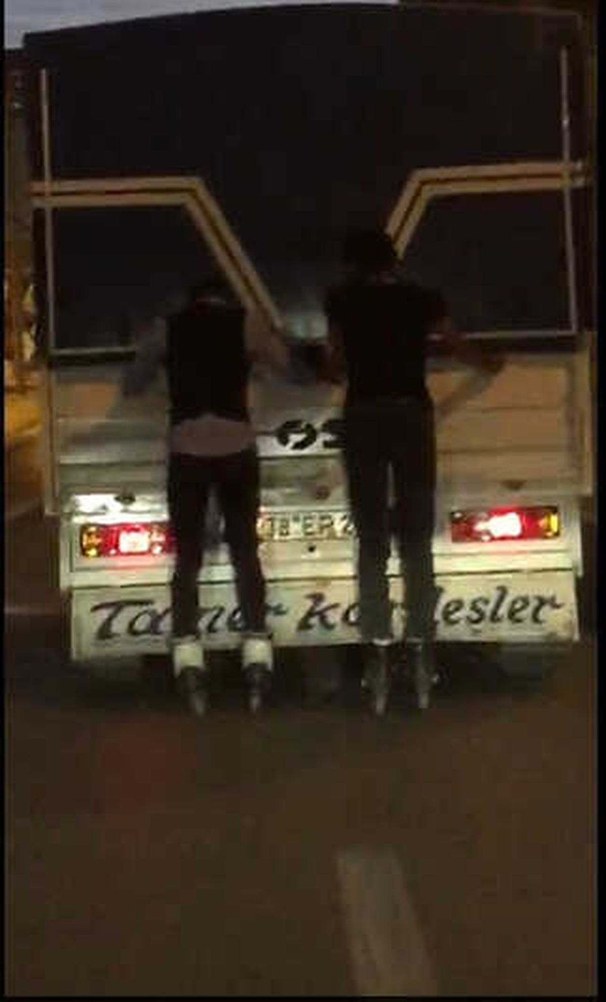 Patenli Gençlerin Tehlikeli Yolculuğu