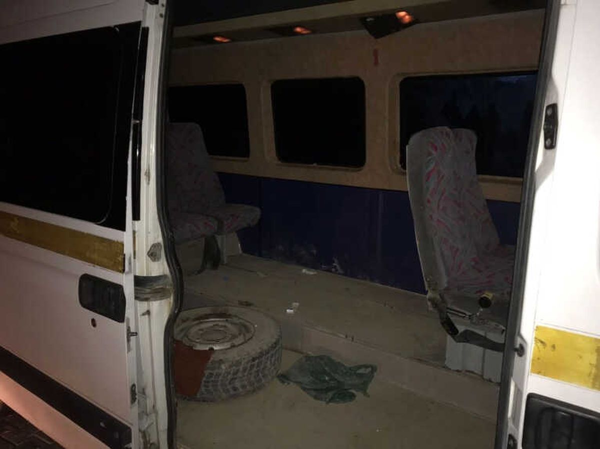 56 Kaçak Şahıs Bir Minibüste Yakalandı