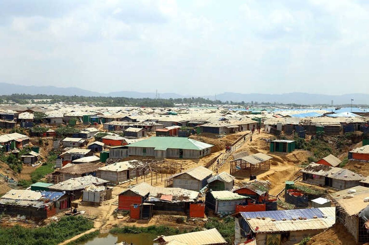 Arakan\'daki Vefalı Genç ve Annesine Türkiye\'den Destek