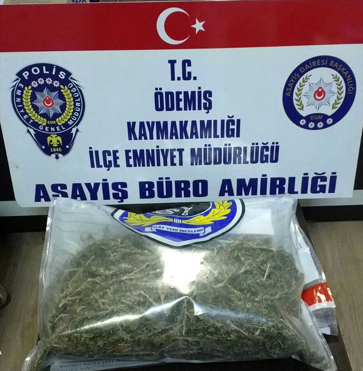 Dur" İhtarına Uymayan Takside Esrar Bulundu