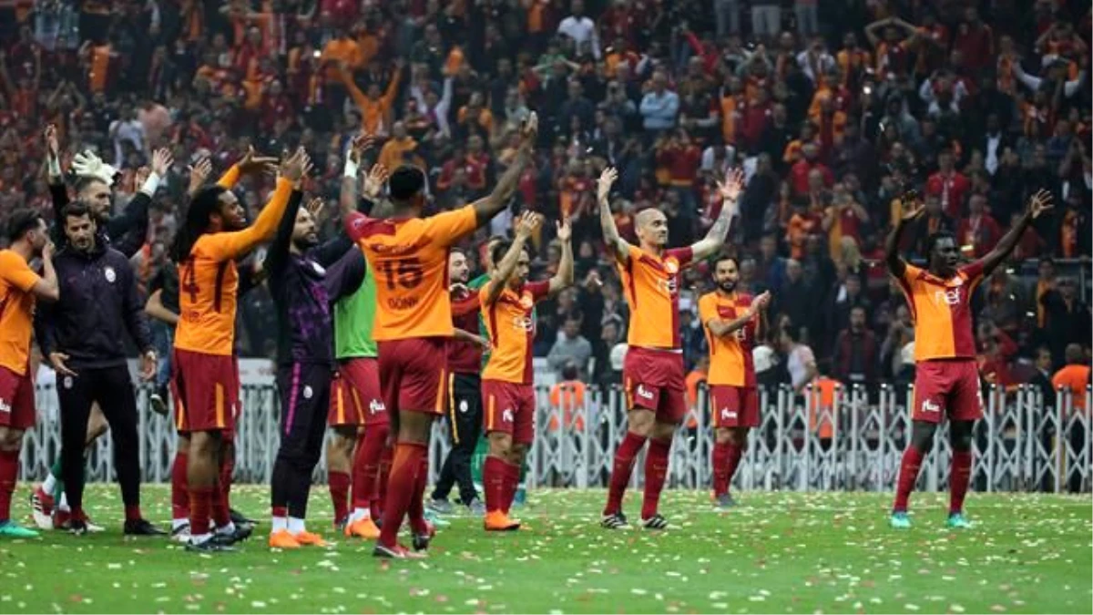 Galatasaray-Beşiktaş Derbisinde Seyirci Rekoru