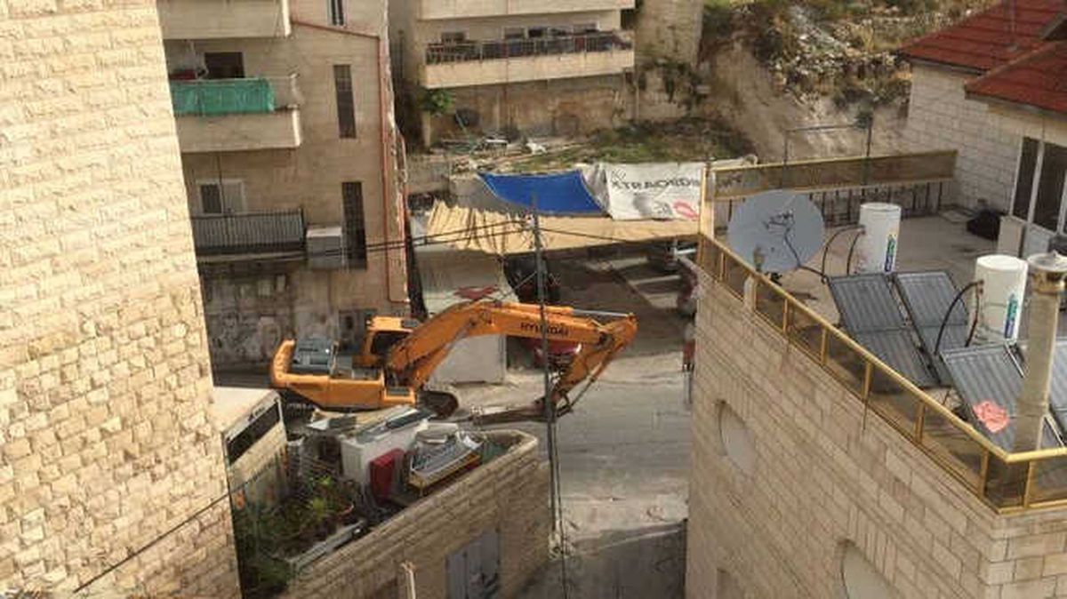 İsrail, Filistinli Bir Ailenin Evini Yıktı