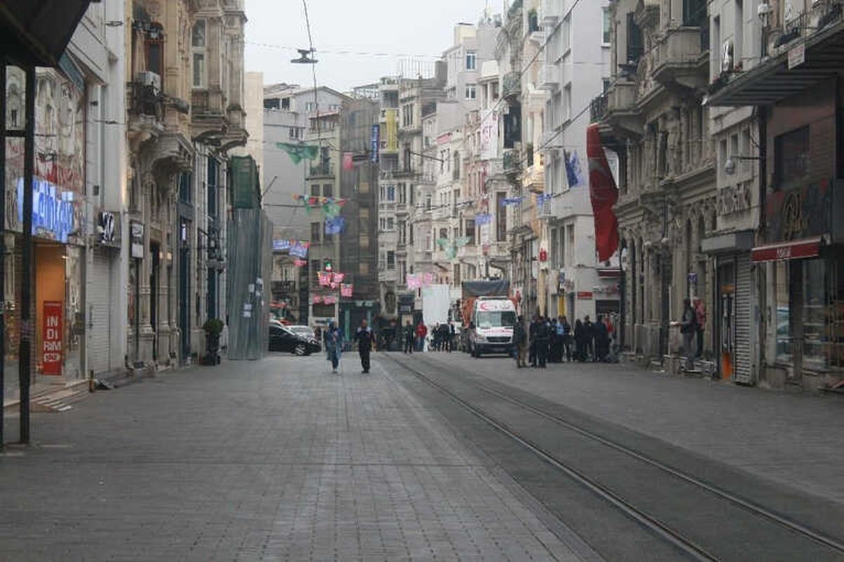 İstiklal Caddesi\'nde 1 Mayıs Sessizliği