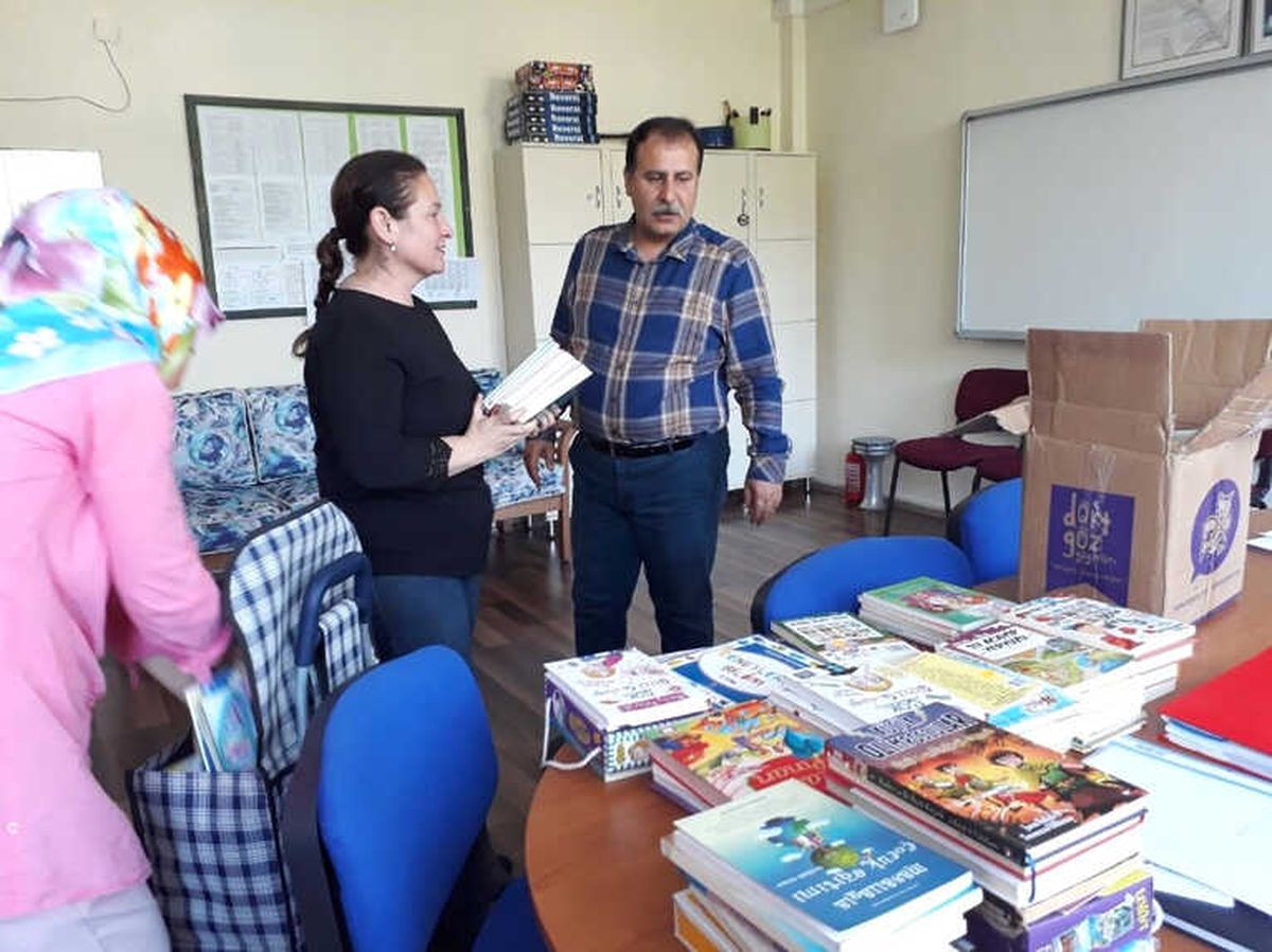 Marmaris\'te Kitap Bağış Kampanyası