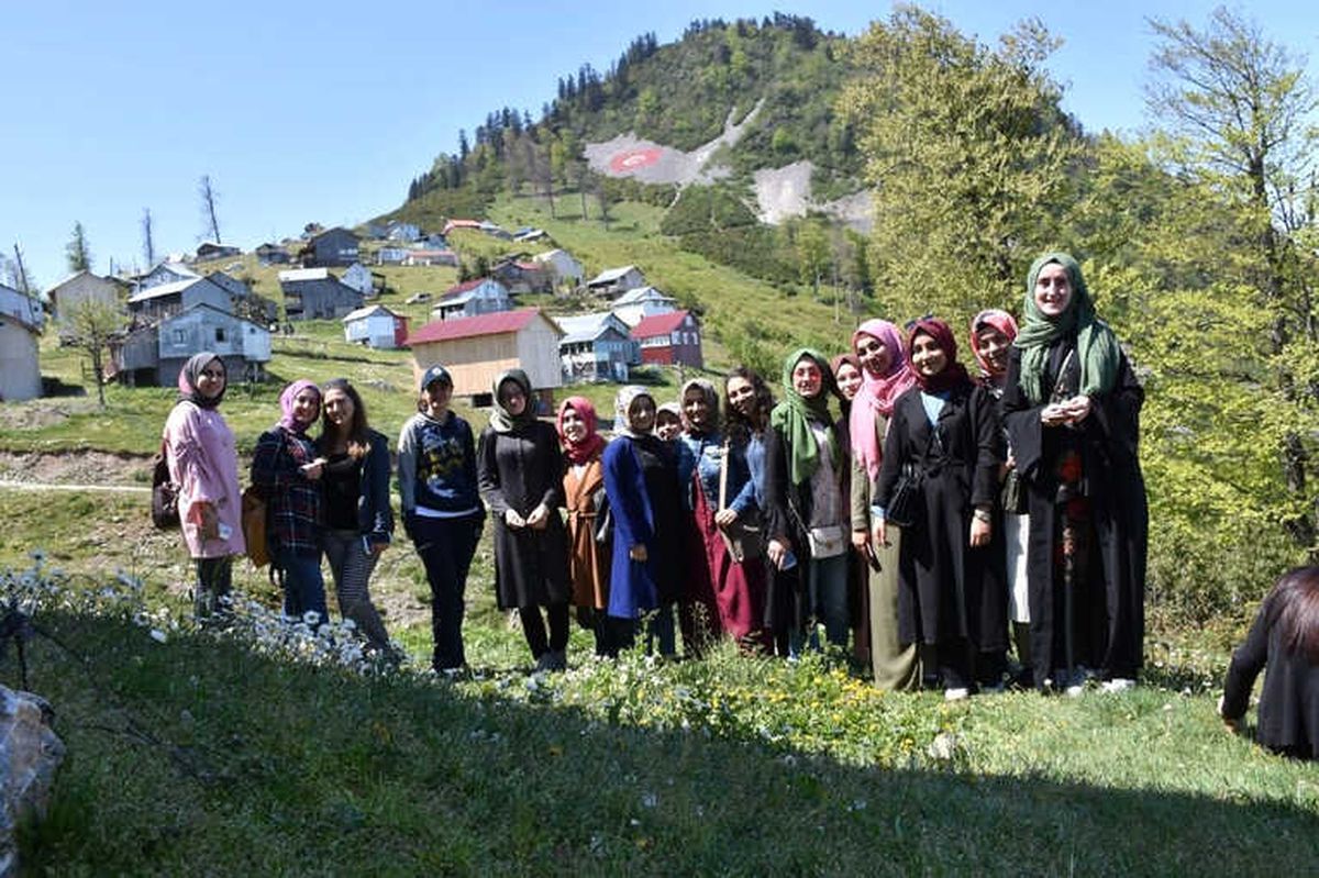 Öğrenciler Yaylaya Çıkarak Doyasıya Eğlendiler