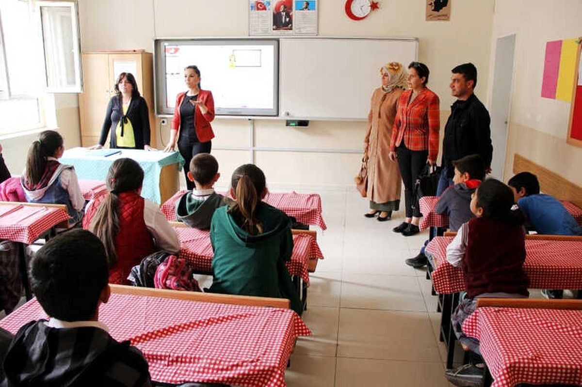 Öğrencilere Stk\'lar Anlatıldı