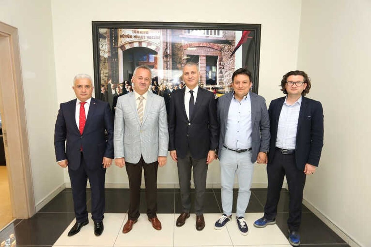 Öğütlü\'den Başkan Altuğ\'a Ziyaret