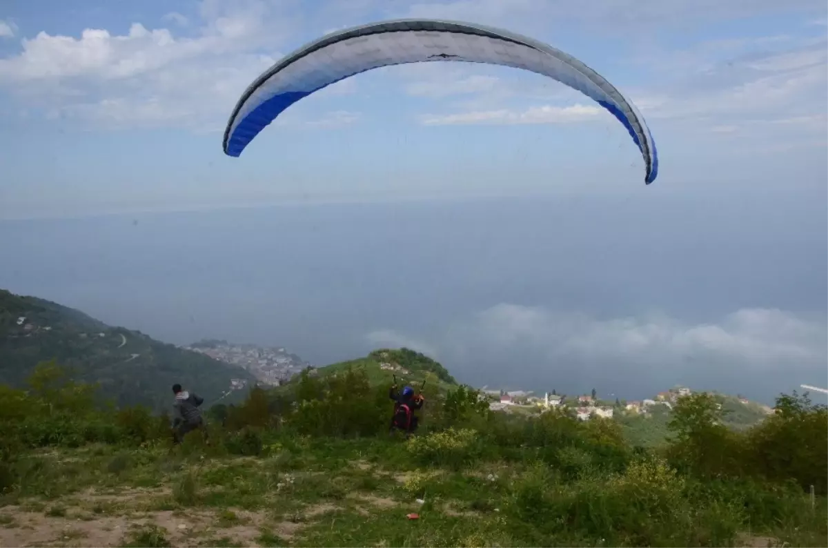 Ordu\'da Yasağın Kalkması ile Paraşütler Havalandı