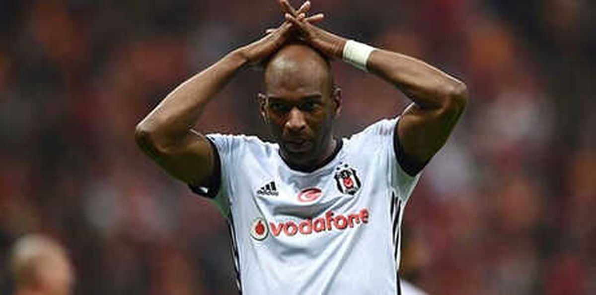 Ryan Babel\'den Kafa Karıştıran Paylaşım!