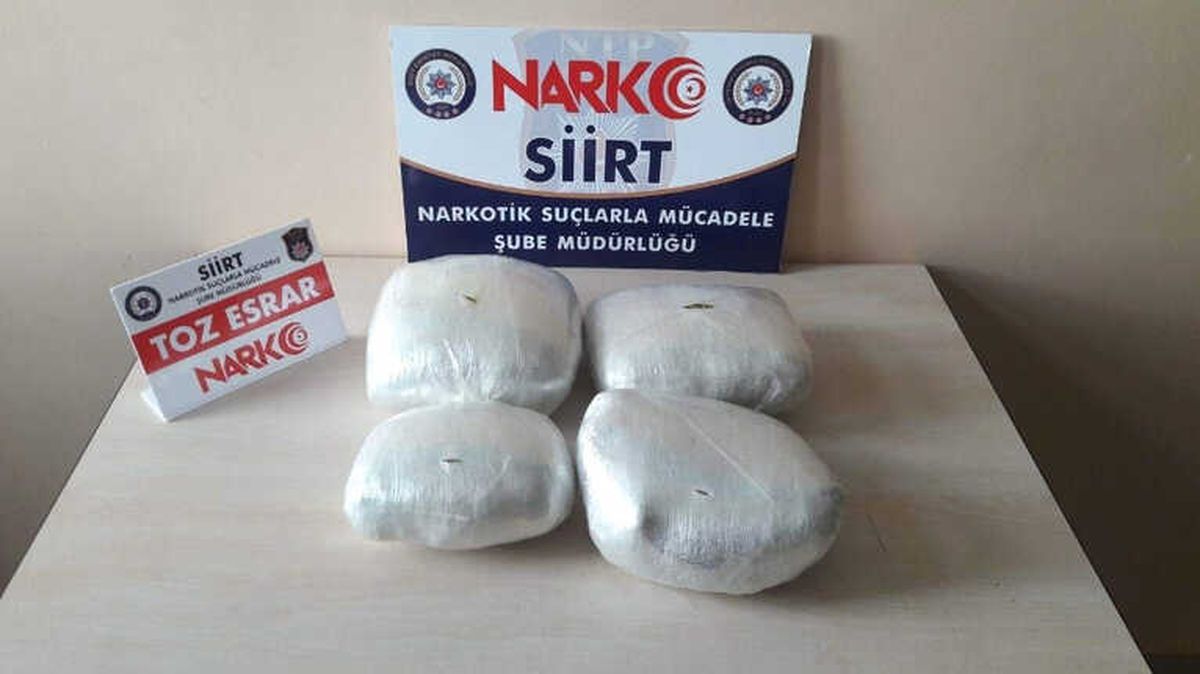 Siirt\'te 4 Kilo 250 Gram Esrar Ele Geçirildi