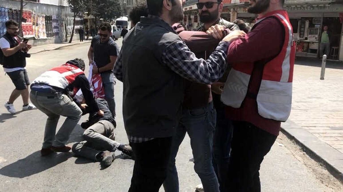 Taksim\'de Eylem Yapmak İsteyen 4 Kişi Gözaltına Alındı