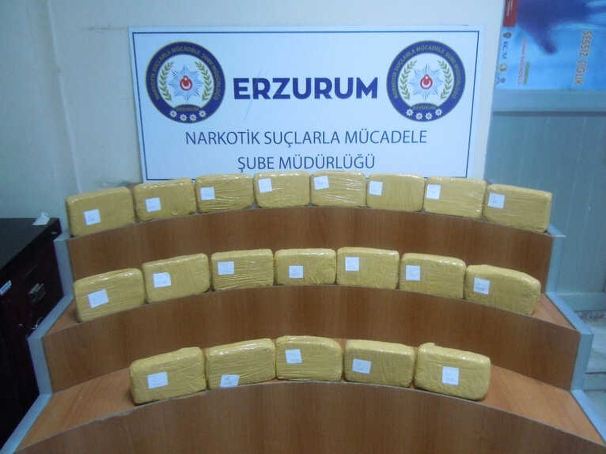 Tırın Dingiline Gizlenmiş 47 Kilo Eroin Ele Geçirildi