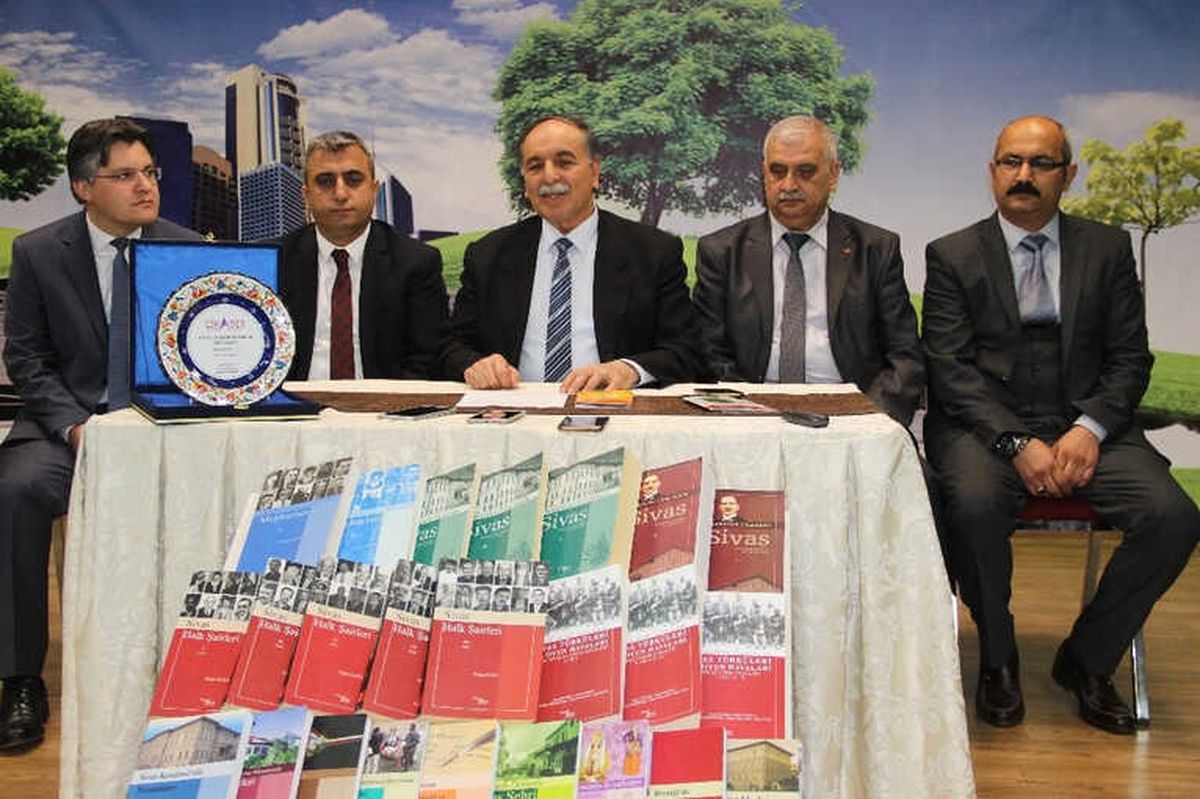 1000 Temel Eser\'e Ödül