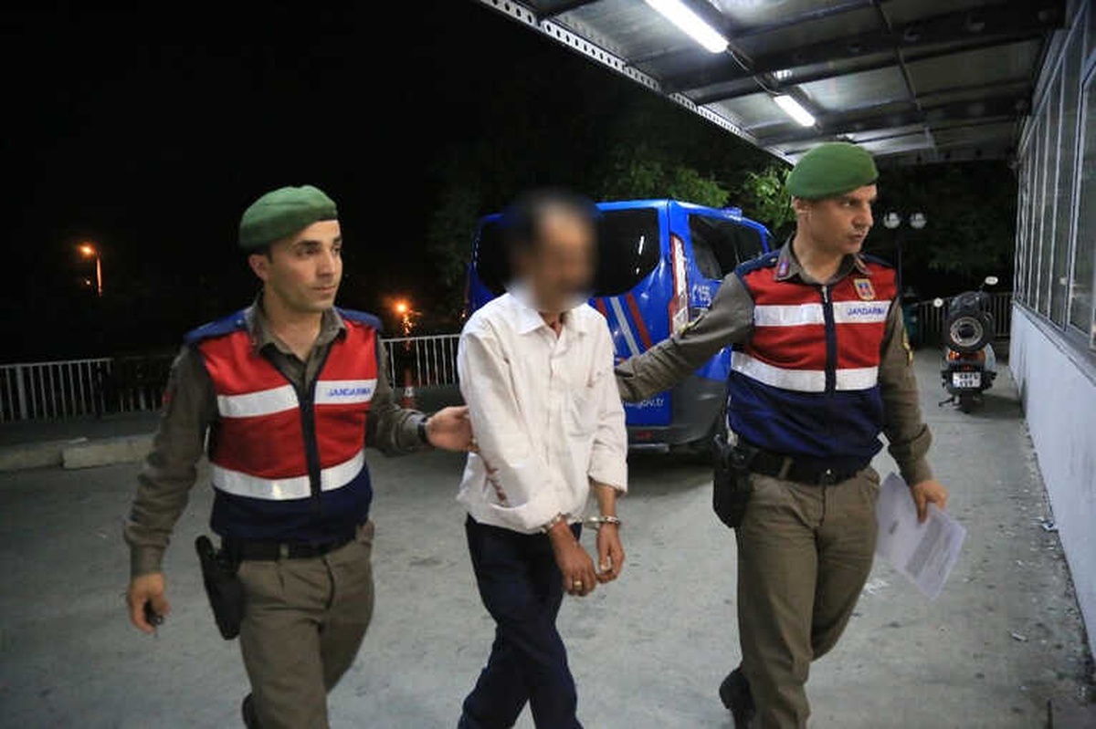Akrabasını Tüfekle Vuran Zanlı Tutuklandı
