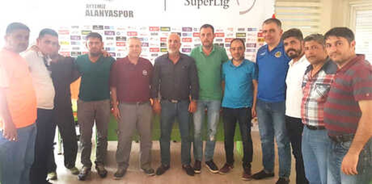 Alanyaspor Başkanı Çavuşoğlu Taraftarla Buluştu
