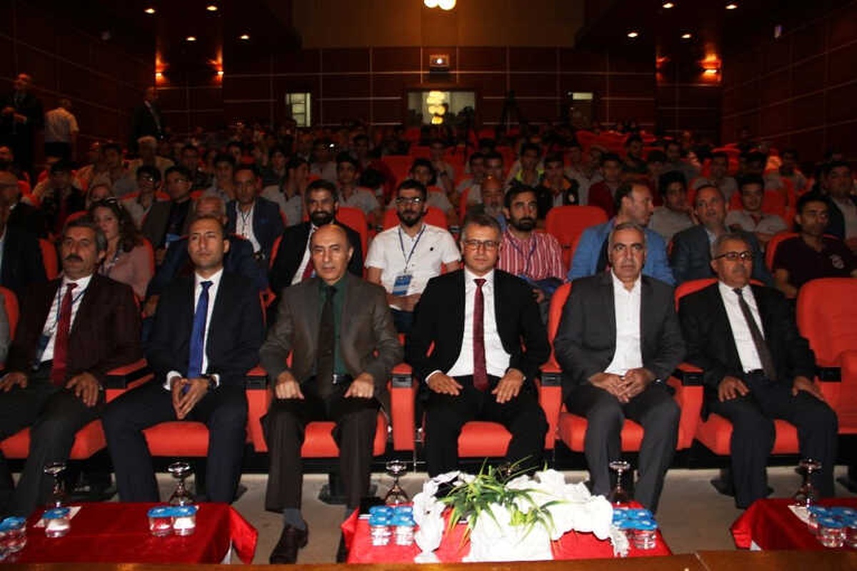 Dü\'de \'Sanayi Sektörü ile Akademinin Buluşması\' Çalıştayı