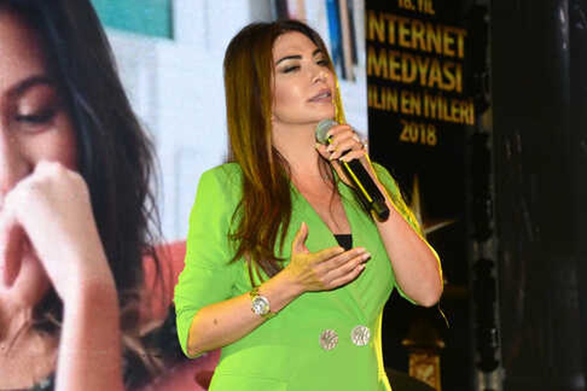Ebru Yaşar Ödüle Doymuyor!