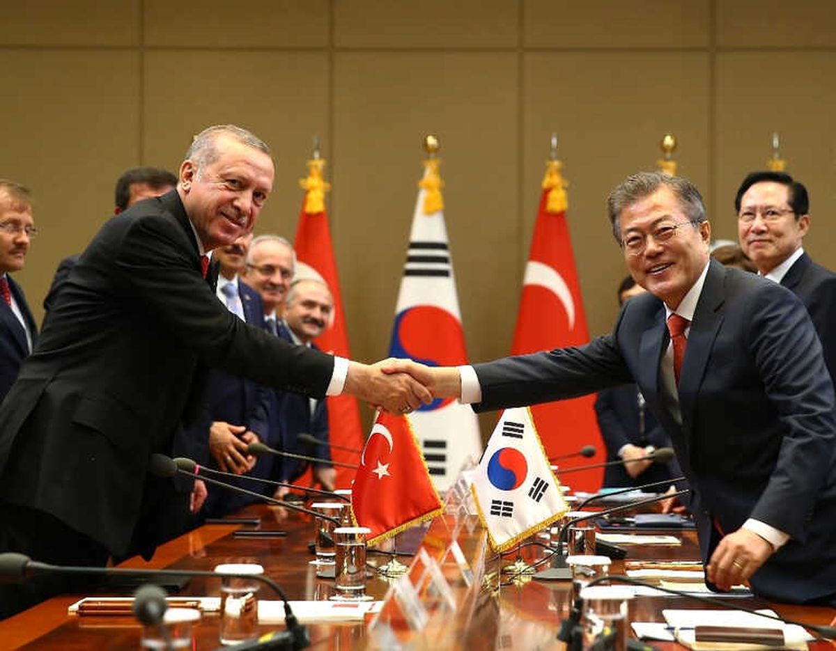 Erdoğan, Moon ile İkili Görüşme Gerçekleştirdi