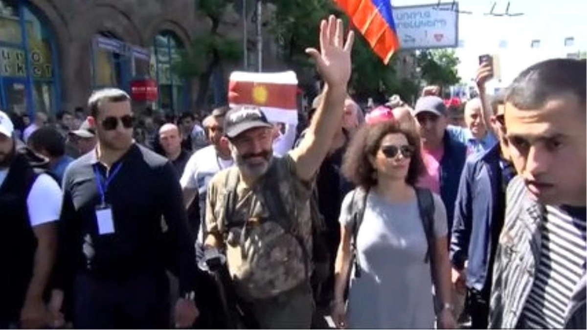 Ermenistan Halkı Yorgun, Değişim İstiyor\'